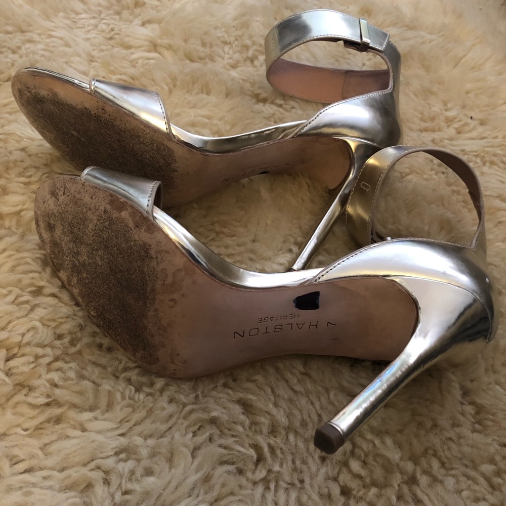 HALSTON HERITAGE gold heels size 7 - Picture 3 of 5